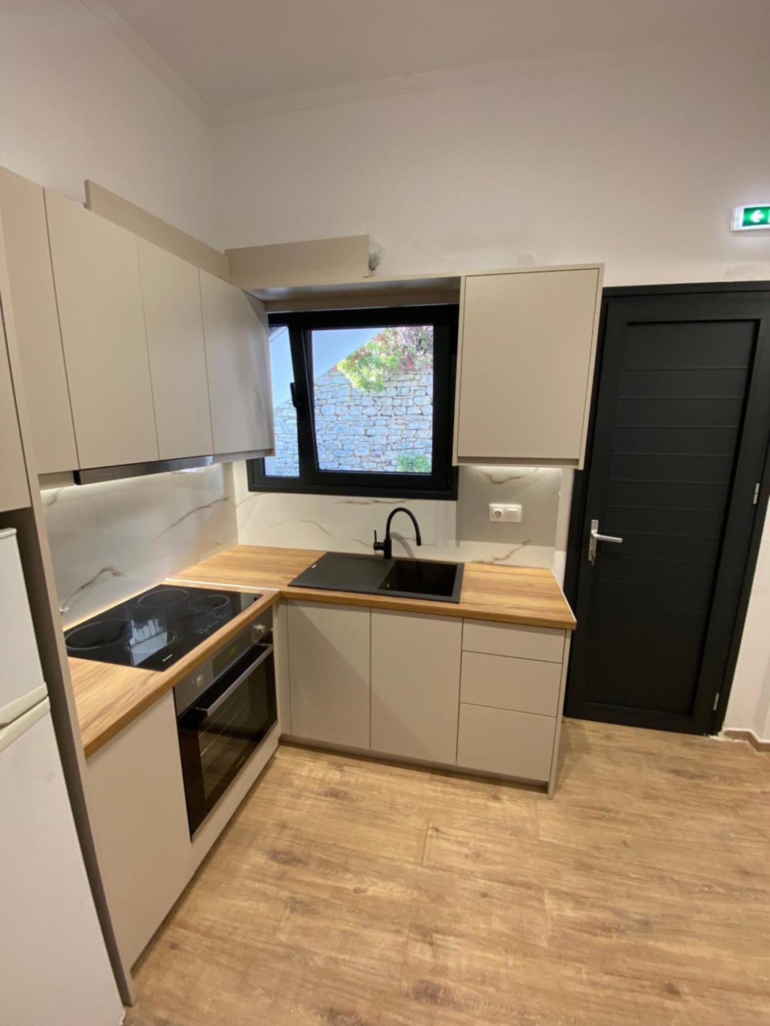 Akrogiali Apartments 巴尔巴蒂 客房 照片